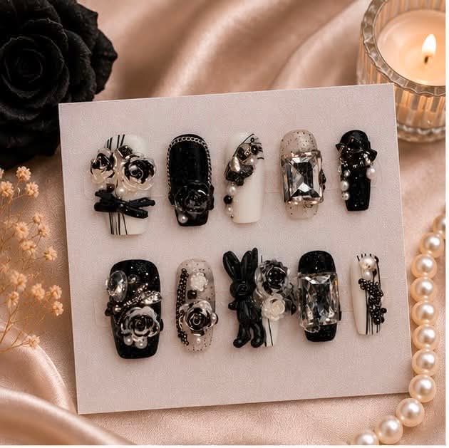 Noir Couture