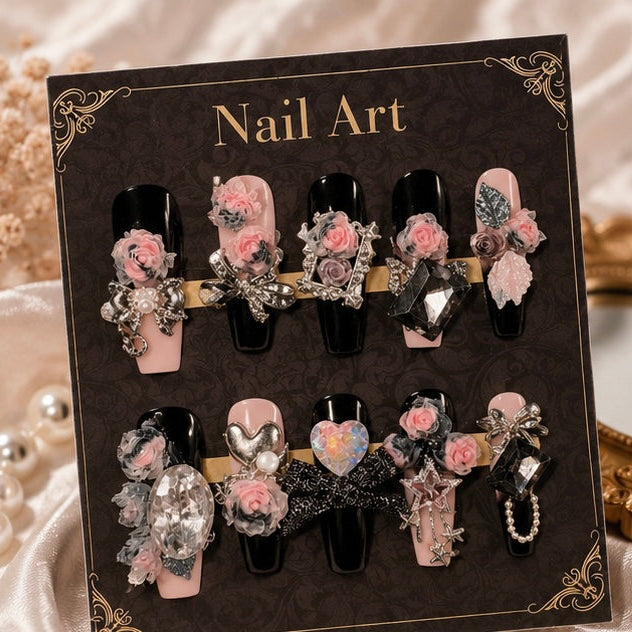 Rose Noir Royale